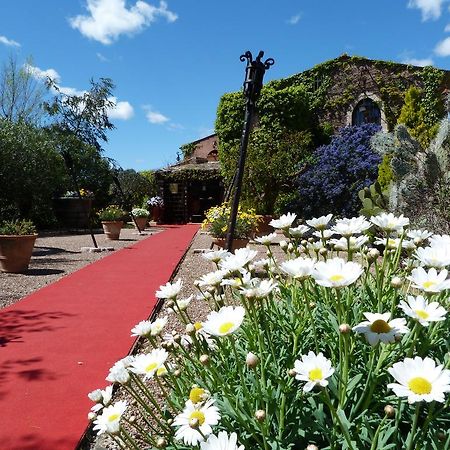 Chateau Hotel La Vignette Haute Auribeau-sur-Siagne Екстериор снимка