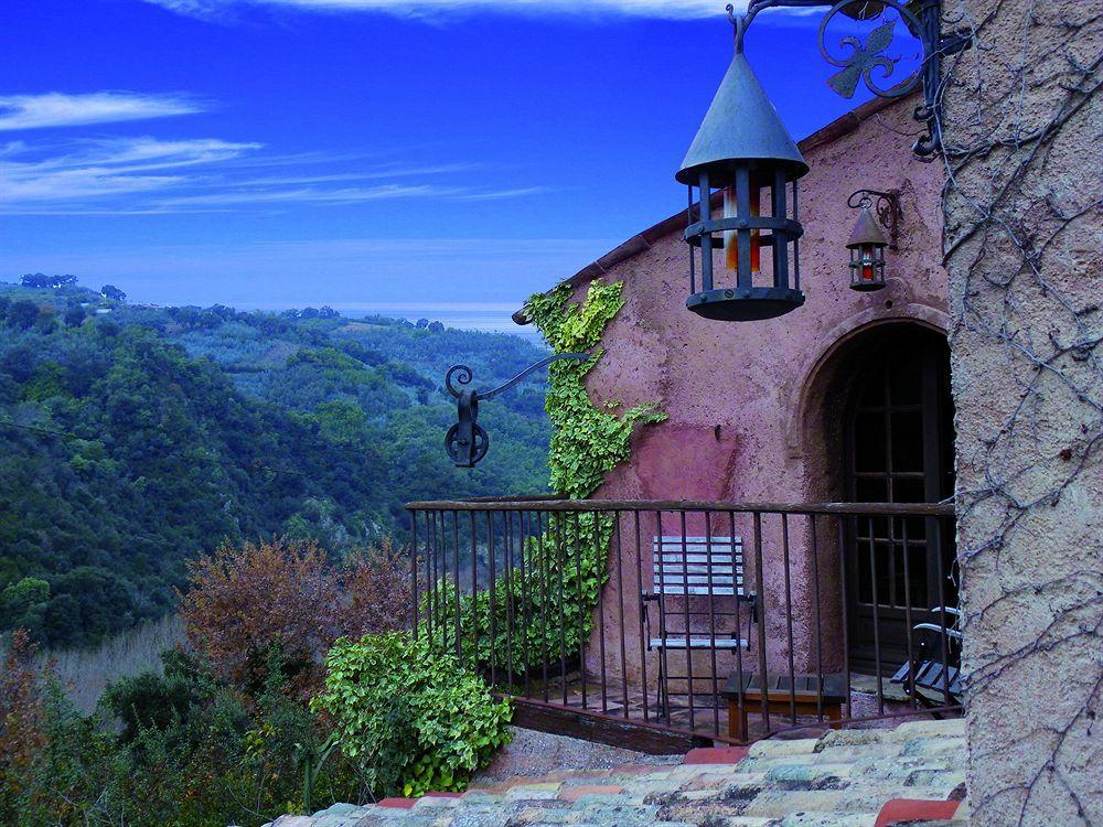 Chateau Hotel La Vignette Haute Auribeau-sur-Siagne Екстериор снимка