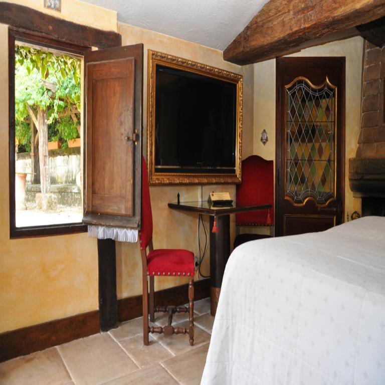 Chateau Hotel La Vignette Haute Auribeau-sur-Siagne Екстериор снимка