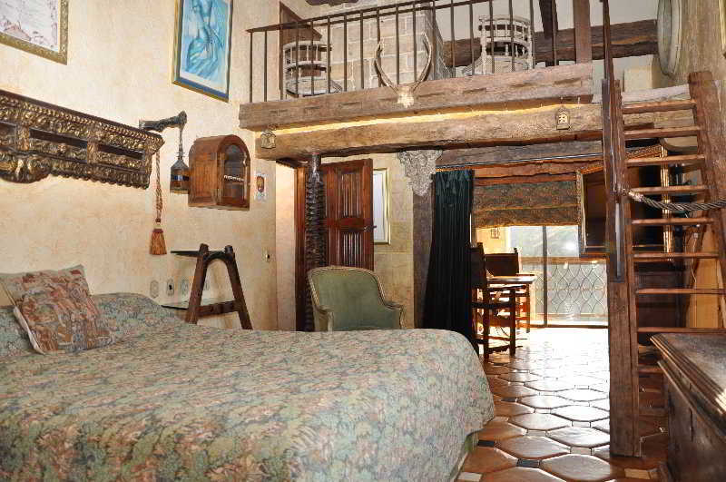 Chateau Hotel La Vignette Haute Auribeau-sur-Siagne Екстериор снимка